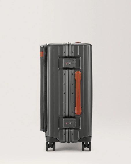 Carl Friedrik — The Carry-on X