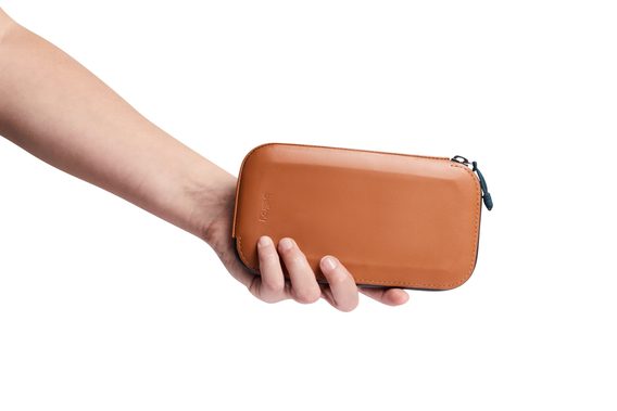 Bellroy All-Conditions Phone Pocket Plus