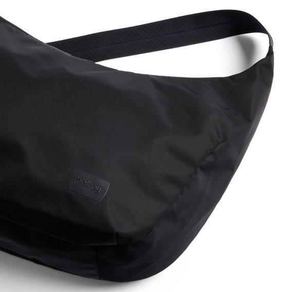 Bellroy Laneway Crescent Bag (12 l)