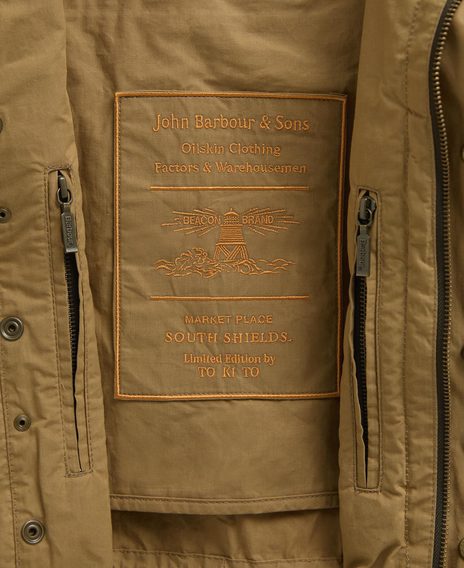 Barbour × TO KI TO Field Utility Casual Jacke — Golden Khaki