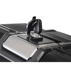 KOMPLETNÁ SADA ČIERNYCH HLINÍKOVÝCH KUFROV SHAD TERRA BLACK, 37 LITROV VRCHNÝ KUFOR, 47L/47 LITROV BOČNÉ KUFRE, VRÁTANE MONTÁŽNEJ SADY A PLATNI SHAD HONDA NC 750 X