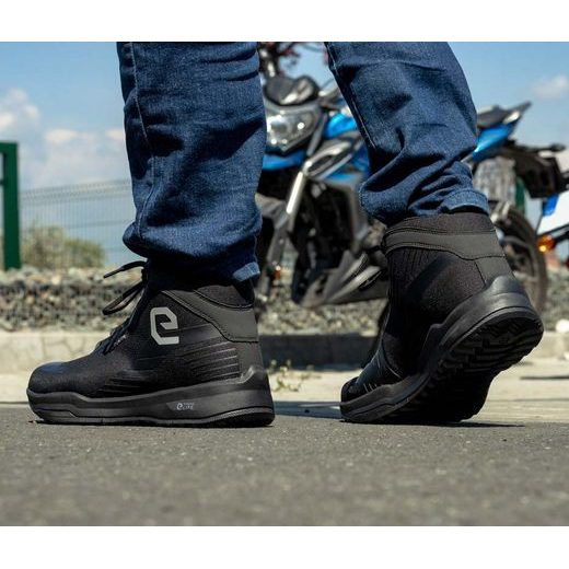 ELEVEIT TOWN WP BLACK