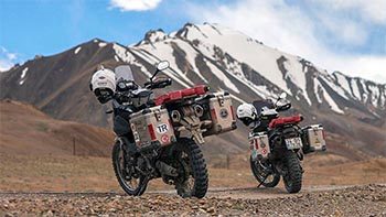 Pripravené motorky na cestovanie