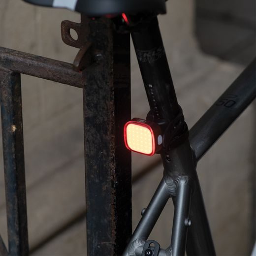 SADA SVETIEL NA KOLESO ULTRATORCH CITY LIGHT, OXFORD (SVETELNÝ TOK 200/25 LM)
