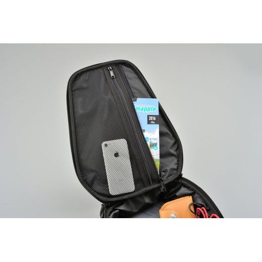 BRAŠNA NA SEDADLO SPOLUJAZDCA OBJEM 13 - 26 L, HENLYBEGINS