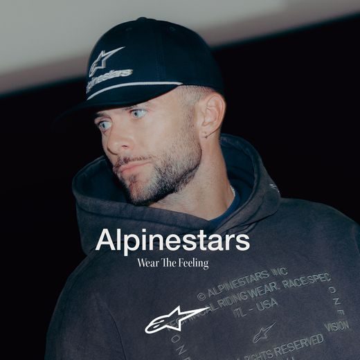 ALPINESTARS COMBO LOGO SNAPBACK – VOĽNOČASOVÁ ŠILTOVKA (ČIERNA)