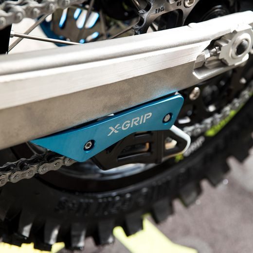 X-GRIP – CHRÁNIČ KYVNEJ VIDLICE, ORANŽOVÝ – GASGAS EC 250 (2021–2023) A ĎALŠIE