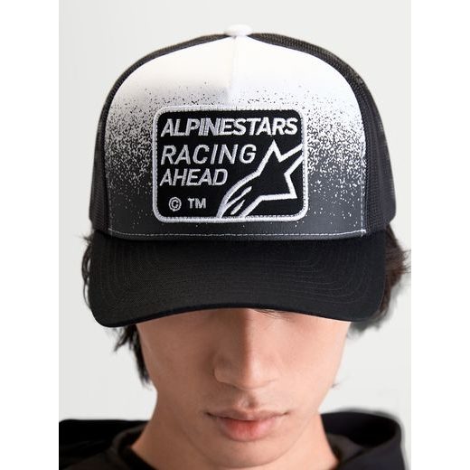 ALPINESTARS GRAVEL TRUCKER – VOĽNOČASOVÁ ŠILTOVKA (ČIERNA/BIELA)