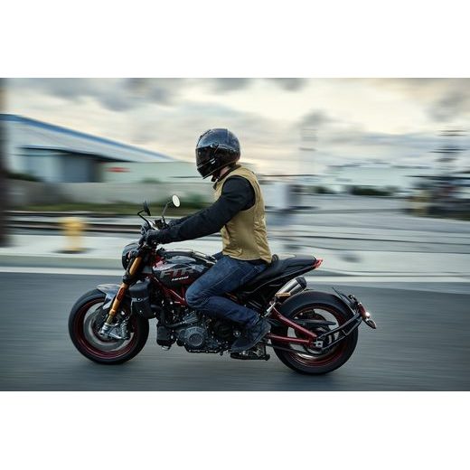 ALPINESTARS AIRBAGOVÁ VESTA TECH-AIR®3 CANVAS SYSTÉM – AIRBAGOVÝ SYSTÉM NA MOTORKU (ČIERNA) 2025