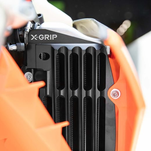 X-GRIP AIR FORCE – SÚPRAVA CHRÁNIČOV CHLADIČA, MODRÁ – GASGAS EC 125 (2025) A ĎALŠIE