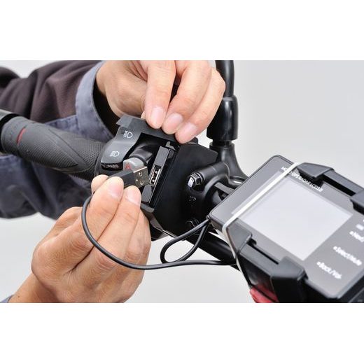 USB-A ZÁSUVKA TENKÁ, DAYTONA