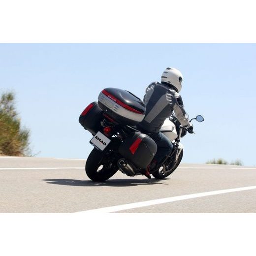 VRCHNÝ KUFOR NA MOTORKU SHAD SH50 ČIERNA