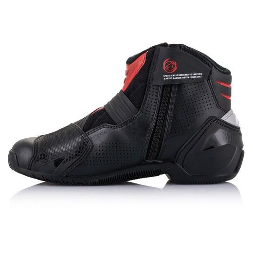 TOPÁNKY SMX-1 R VENTED 2022, ALPINESTARS (ČERNÁ/ČERVENÁ, PERFOROVANÁ OBŠÍVKA)