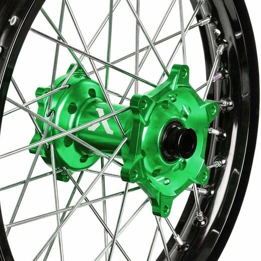 KOMPLETNÉ KOLESO V2 X-GRIP – 21" X 1,6", ČIERNA/ZELENÁ