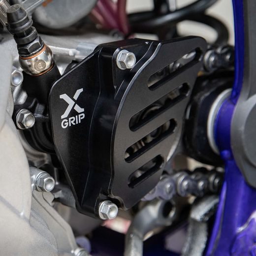 X-GRIP – KRYT REŤAZOVÉHO KOLIESKA A CHRÁNIČ SPOJKOVÉHO VALČEKA, ČIERNY – SHERCO SE FACTORY 250 (2020–2024) A ĎALŠIE