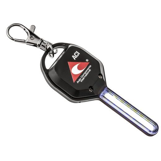 PŘÍVĚŠEK NA KLÍČE S LED SVÍTILNOU, S LOGEM ACI