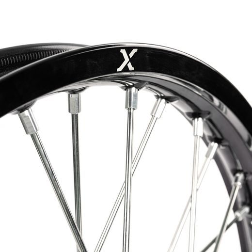 KOMPLETNÉ KOLESO V1 X-GRIP – 19" X 2,15", ČIERNA/MODRÁ – GASGAS MC 125 (2021 - 2022) A ĎALŠIE MODELY