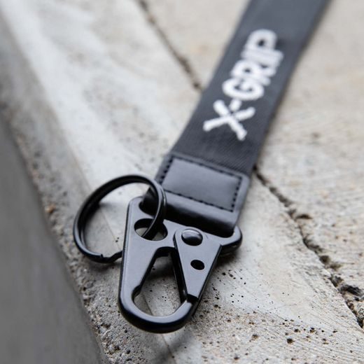 ZOSILNENÁ ŠNÚRKA NA KĽÚČE HEAVY DUTY X-GRIP – ČIERNA