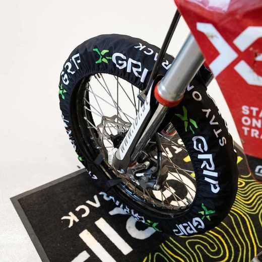 OBAL NA PNEUMATIKU X-GRIP – ČIERNA,21"