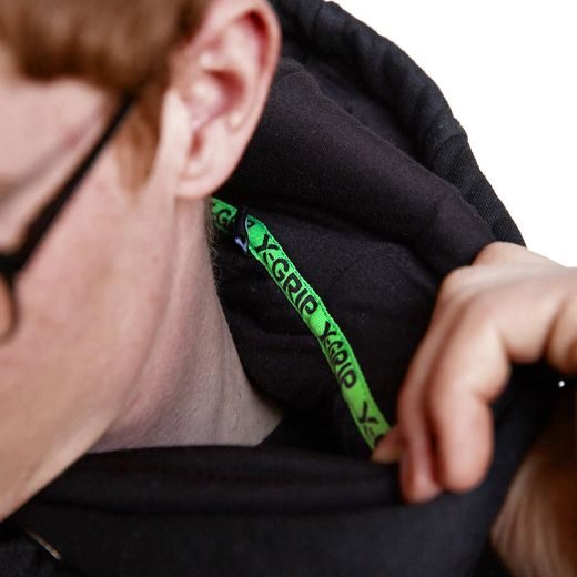 X-GRIP MIKINA S KAPUCŇOU – ČIERNA