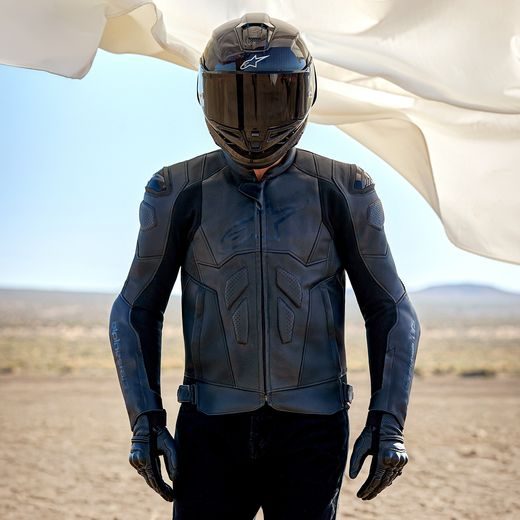 ALPINESTARS DUSK – MOTOCYKLOVÁ BUNDA NA CESTNÚ JAZDU (ČIERNA) 2025