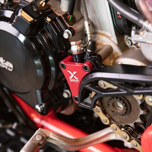 X-GRIP – CHRÁNIČ SPOJKOVÉHO VALČEKA, ČERVENÝ – BETA RR 250 (2018–2024) A ĎALŠIE