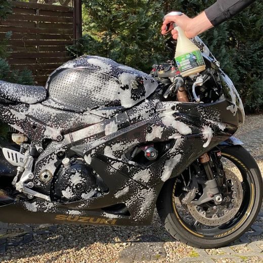 S100 BIO ČISTIČ MOTOCYKLA - BIO MOTO WASH 750 ML