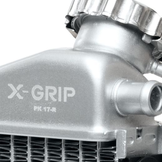 PRAVÝ CHLADIČ X-GRIP – STRIEBORNÁ – HUSQVARNA FC 250 (2016 - 2018) A ĎALŠIE MODELY