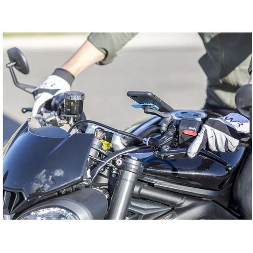 QUAD LOCK RÝCHLOUPÍNACÍ DRŽIAK TELEFÓNU NA RIADIDLÁ ČIERNA/MODRÁ