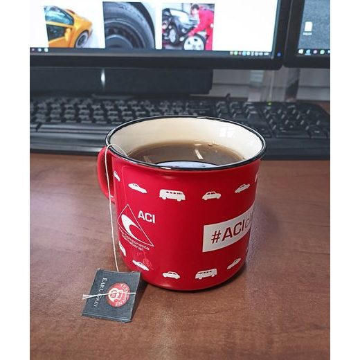 ČERVENÝ PORCELÁNOVÝ HRNEK VE TVARU PLECHÁČKU - #ACICLASSIC