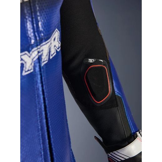 ALPINESTARS GP-R7 YAMAHA GYTR KOLEKCIA – KOŽENÁ MOTOCYKLOVÁ KOMBINÉZA (MODRÁ/ČIERNA/BIELA/ČERVENÁ) 2026