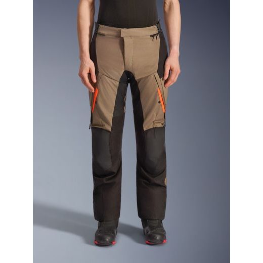 ALPINESTARS ANDES V4 DRYSTAR – MOTOCYKLOVÉ NOHAVICE NA CESTNÚ JAZDU (HNEDÁ/SIVÁ/ČIERNA) 2026