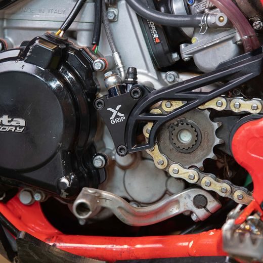 X-GRIP – CHRÁNIČ SPOJKOVÉHO VALČEKA, ČIERNY – BETA RR 250 (2018–2024) A ĎALŠIE