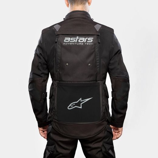 ALPINESTARS HALO DRYSTAR – MOTOCYKLOVÁ BUNDA NA CESTNÚ JAZDU (TMAVO MODRÁ/KHAKI/ORANŽOVÁ/ČIERNA) 2023