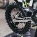 X-GRIP – CHRÁNIČ ZADNÉHO BRZDOVÉHO KOTÚČA, ORANŽOVÝ – GASGAS MC 125 (2021–2023) A ĎALŠIE