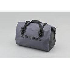 VODOTĚSNÁ BRAŠNA NA SEDADLO SPOLUJEZDCE, HENLYBEGINS (ŠEDÁ, OBJEM 60 L)