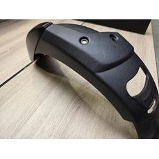 BLATNÍK LEVÝ PŘEDNÍ PIAGGIO MP3 300