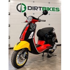 VESPA PRIMAVERA 125 DISNEY MICKEY MOUSE EDITION - BAZAR