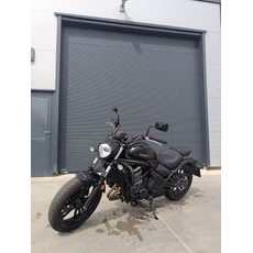 KAWASAKI VULCAN S - PŘEDVÁDĚCÍ MOTORKA