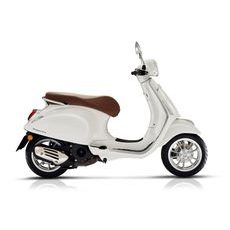 VESPA PRIMAVERA 125 BIANCO INNOCENZA + POUKAZ NA 10.000 KČ