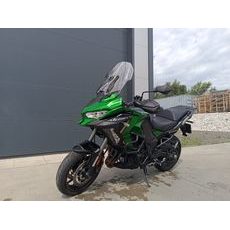 KAWASAKI VERSYS 1100 SE - PŘEDVÁDĚCÍ MOTORKA