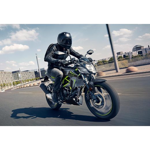 KAWASAKI Z125 MY26 CANDY LIME GREEN / METALLIC SPARK BLACK
