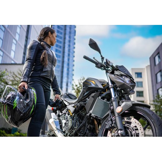 KAWASAKI Z500 MY26 CANDY LIME GREEN / METALLIC CARBON GRAY