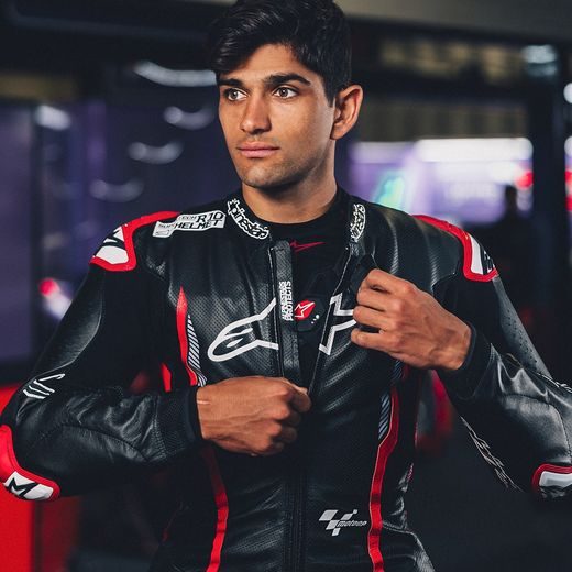 AIRBAGOVÁ VESTA TECH-AIR®7X SYSTEM, ALPINESTARS (ČERNÁ/ČERVENÁ) 2025