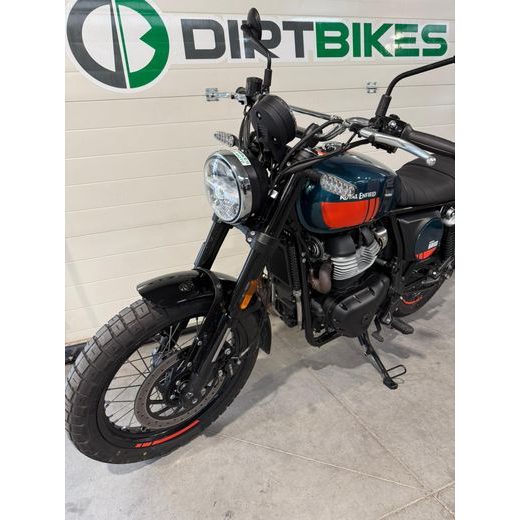 ROYAL ENFIELD BEAR 650 - PŘEDVÁDĚCÍ MOTORKA