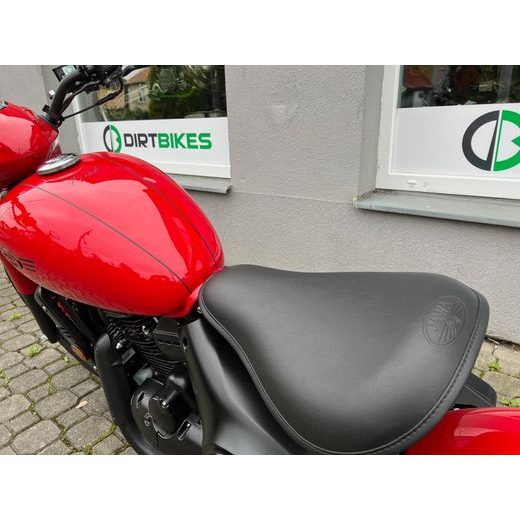 JAWA PÉRÁK ČERVENÁ