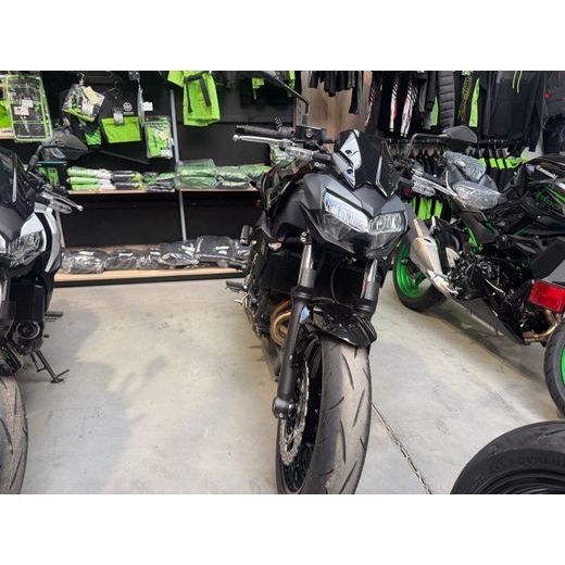 KAWASAKI Z650 2025 - BAZAR