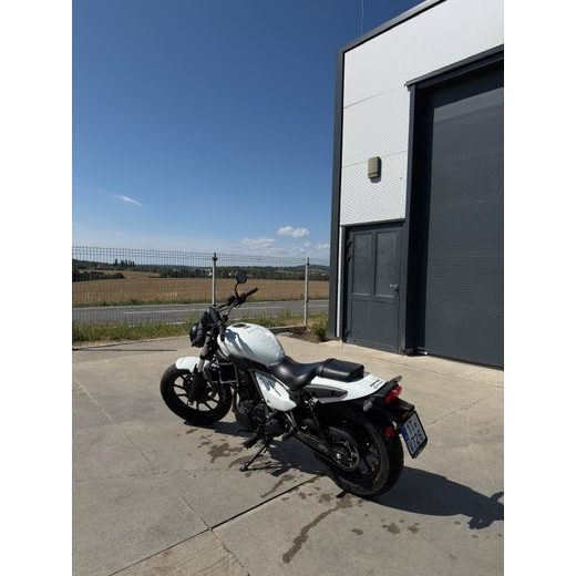 KAWASAKI ELIMINATOR - PŘEDVÁDĚCÍ MOTORKA (2)