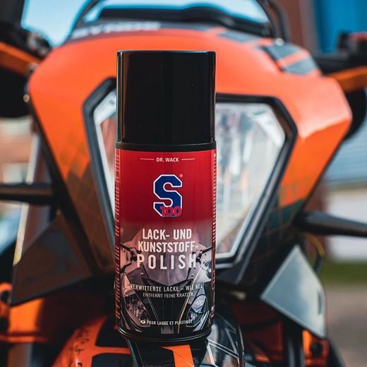 S100 LEŠTĚNKA NA LAK A PLASTY - LACK UND KUNSTSTOFF POLISH 220 ML