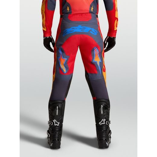 KALHOTY RACER HUNT, ALPINESTARS (ČERVENÁ/TMAVĚ ŠEDÁ/GRADIENT) 2027